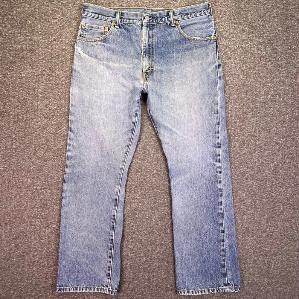 Levis levis 517